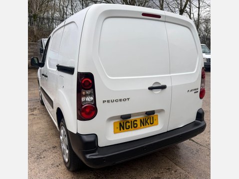 Peugeot Partner 1.6 BlueHDi 854 Professional Panel Van 5dr Diesel Manual L1 (112 g/km, 100 15