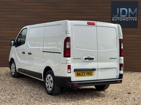 Renault Trafic 2.0 Trafic SL28 Business+ Blue dCi 8