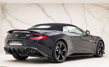 Aston Martin Vanquish S Volante 9