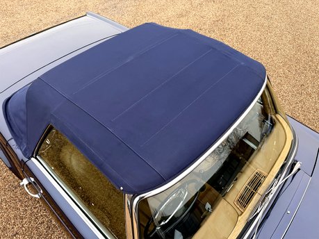 Mercedes-Benz SL Series 280 SL 41