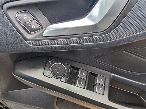Ford Focus ST-LINE X 25