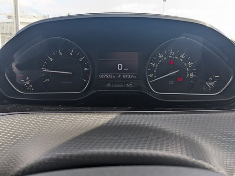 Peugeot 208 S/S TECH EDITION 28