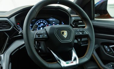 Lamborghini Urus 20