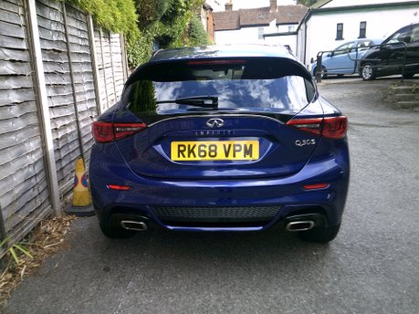 Infiniti Q30 SPORT TECH only 32,000 MILES FROM NEW 6