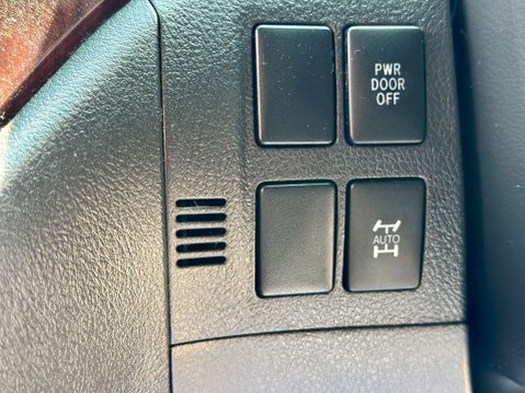 Toyota Vellfire ELECTRIC DISABILITY SEAT+GRADE 4B 62