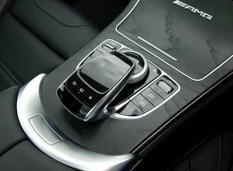 Mercedes-Benz C Class C63 Saloon 5