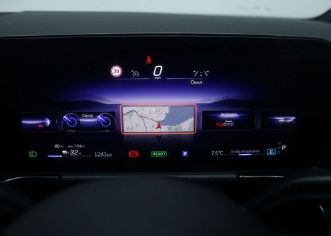 Mercedes-Benz EQA 250+ AMG LINE EXECUTIVE 19