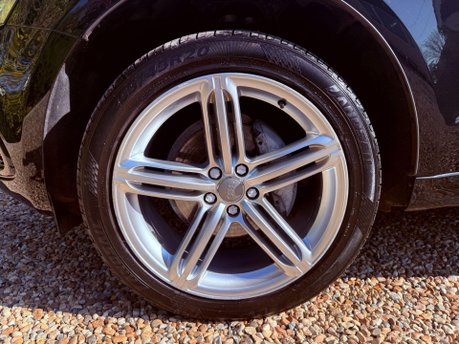 Audi Q5 2.0 TDI S line Plus S Tronic quattro Euro 6 (s/s) 5dr 12