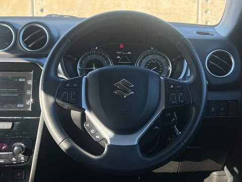 Suzuki Vitara SZ-T BOOSTERJET MHEV 36