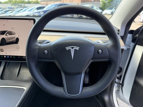 Tesla Model Y (Dual Motor) Long Range SUV 5dr Electric Auto 4WDE (384 bhp) 28