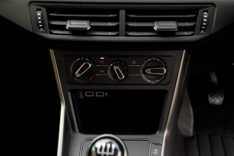 Volkswagen Polo SE EVO 26