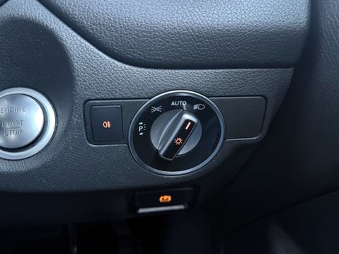 Mercedes-Benz CLA Class 2.1 CLA 220 D AMG Line Auto 4dr 29