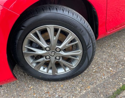 Toyota Yaris 1.5 Yaris Icon Tech VVT-i 5dr 3