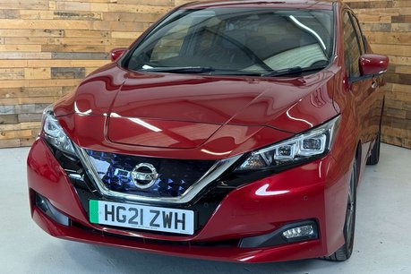 Nissan LEAF 40kWh Tekna Hatchback 5dr Electric Auto (150 ps) 18