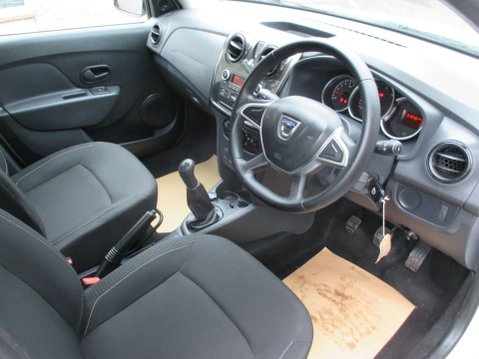 Dacia Sandero 1.0 SCe Ambiance Euro 6 5dr 18