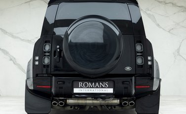 Land Rover Defender 110 V8 5