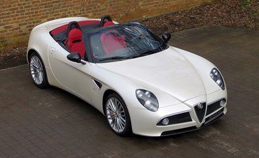 Alfa Romeo 8C Spider 11