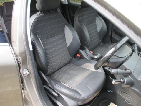 Peugeot 2008 1.6 BlueHDi Allure Euro 6 (s/s) 5dr 23