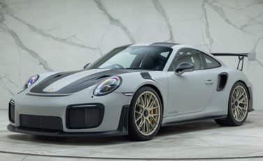 Porsche 911 GT2 RS (991) 1