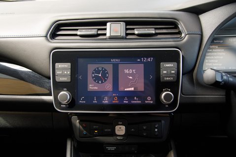 Nissan LEAF TEKNA 24