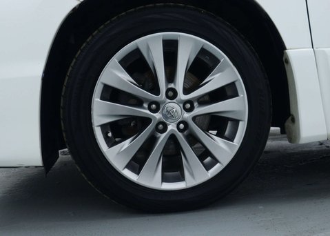 Toyota Vellfire 2.4 PETROL AUTO 5dr 16