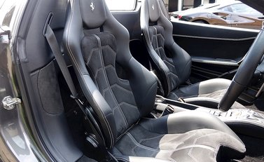 Ferrari 458 Spider 15