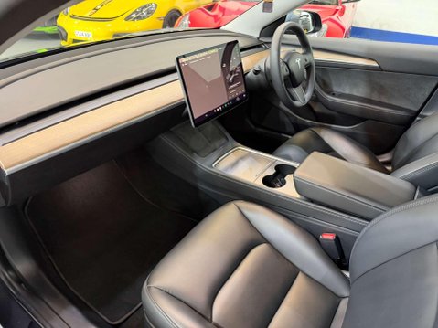 Tesla Model 3 (Dual Motor) Performance Saloon 4dr Electric Auto 4WDE (Performance Upgrade 38