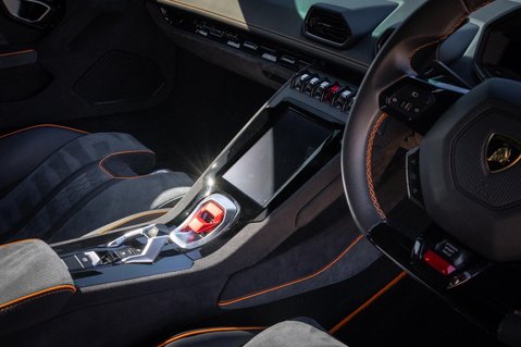 Lamborghini Huracan 5.2 V10 Sterrato LDF 4WD Euro 6 (s/s) 2dr 31