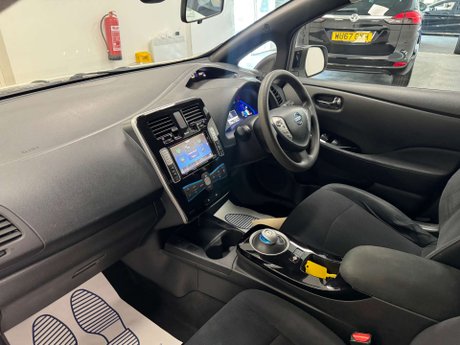 Nissan LEAF Leaf Black Edition 5dr 20