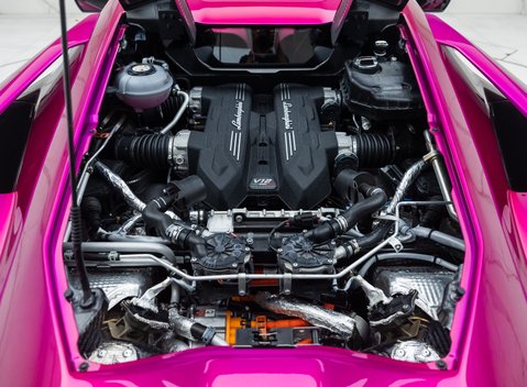 Lamborghini Revuelto 44