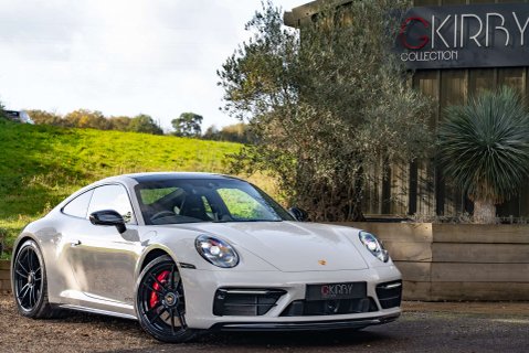 Porsche 911 Carrera 4 GTS PDK 2