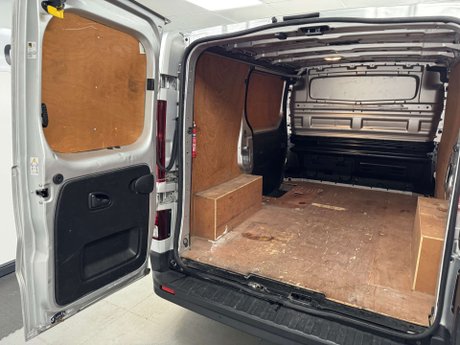 Renault Trafic 2.0 Trafic SL28 Sport Energy dCi 26