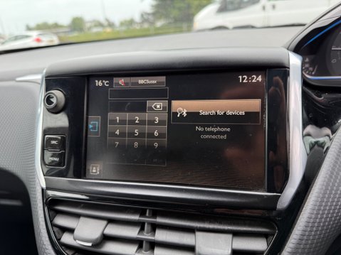 Peugeot 2008 S/S ALLURE 15