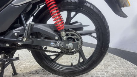 Honda CB 2022 72 PLATE 9K NEW MOT SERVICED 125CC LEARNER BIKE CBF125 35