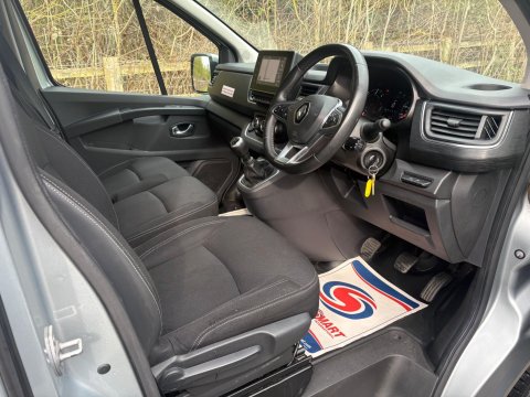 Renault Trafic SL28 SPORT DCI 22