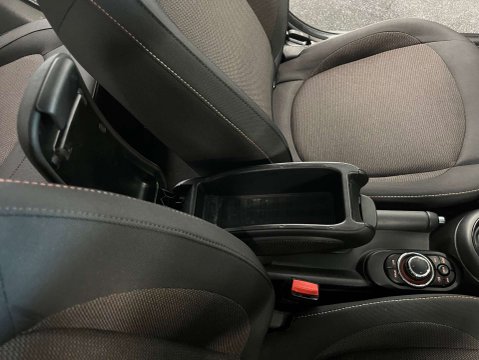 Mini Hatch 1.5 Cooper Classic Auto 5dr 28