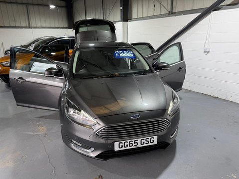 Ford Focus 1.0T EcoBoost Titanium Euro 6 (s/s) 5dr 3