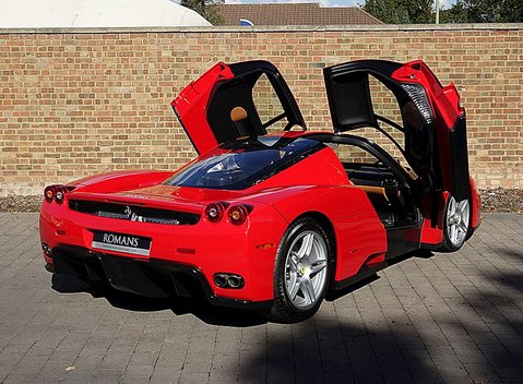 Ferrari Enzo 11