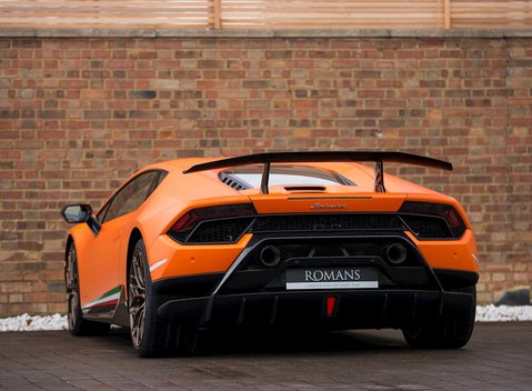 Lamborghini Huracan Performante 3