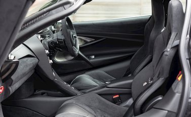 McLaren 720S Performance 15