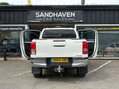 Toyota Hilux 2.4 D-4D Invincible Pickup Double Cab 4dr Diesel Auto 4WD Euro 6 (s/s) (TSS 10
