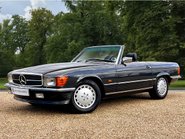 Mercedes-Benz SL Series 300 SL 1
