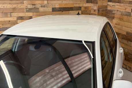 Volkswagen Golf e-Golf Hatchback 5dr Electric Auto (115 ps) 90