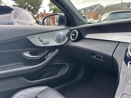 Mercedes-Benz C Class C 250 D AMG LINE PREMIUM PLUS 32