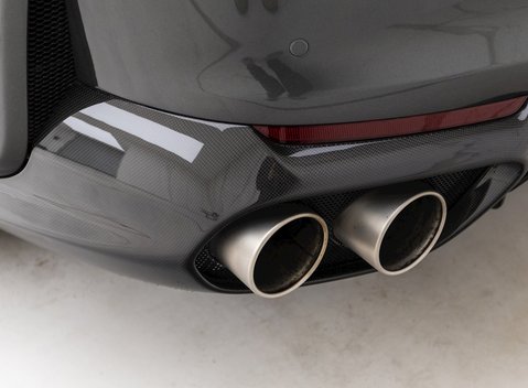 Ferrari 812 Superfast 27