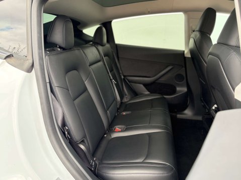 Tesla Model Y ModeL Y Long Range AWD 4WD 5dr 27