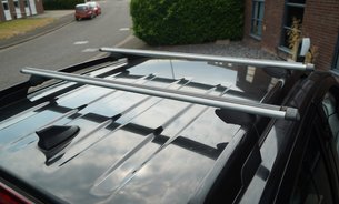 Isuzu D-Max AT35 Just Serviced New Pads and Discs Tow Hitch Tonneau Cover Rev Camera  17