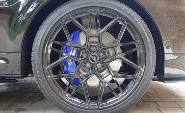 Land Rover Range Rover Sport SVR 5.0 Urban 18