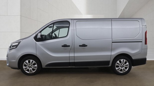 Nissan Primastar SWB L1H1 Low Roof Air Con Alloys Sensors Cam EURO 6 NO VAT 7