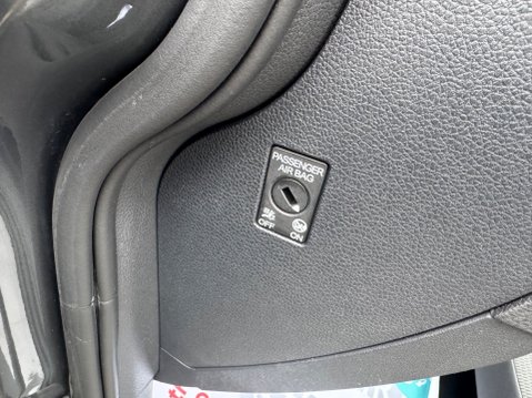 Volkswagen Golf MATCH TDI DSG 27